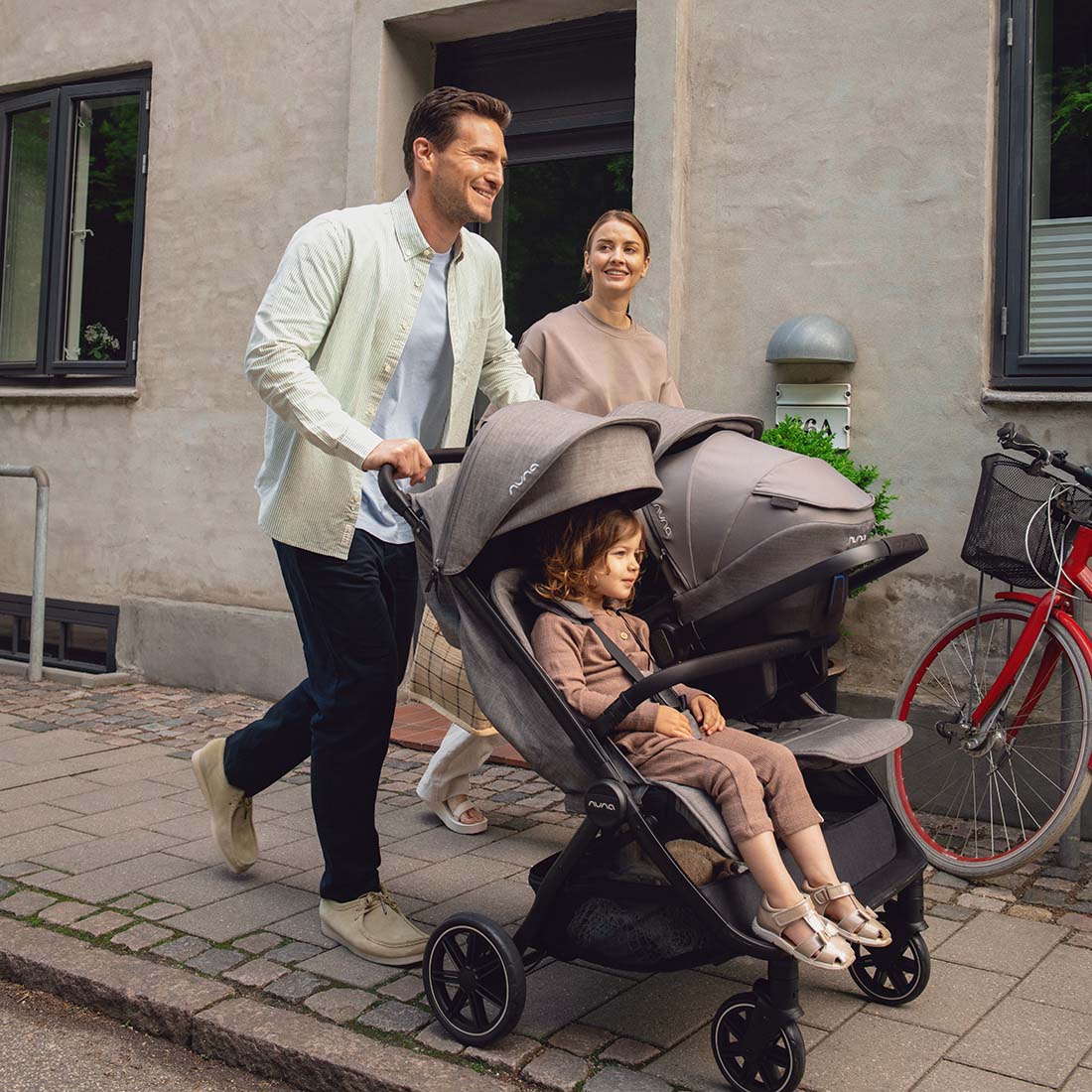 Nuna TRVL dubl Pushchair - Caviar