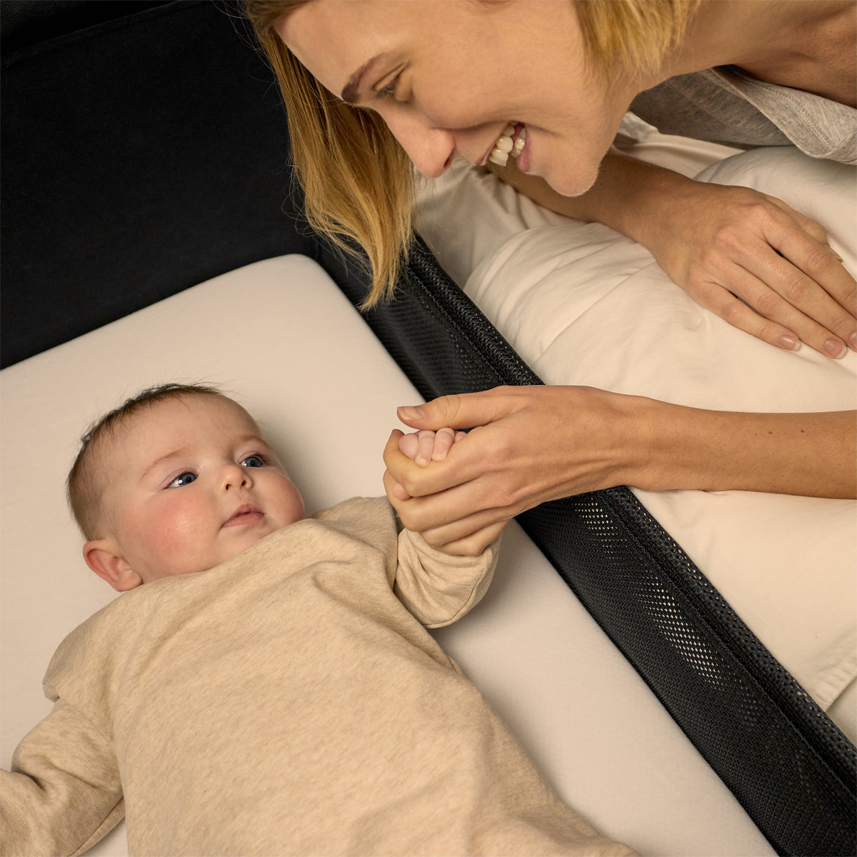 SnuzPod Studio Bedside Crib with mattress - Brooklyn Graphite