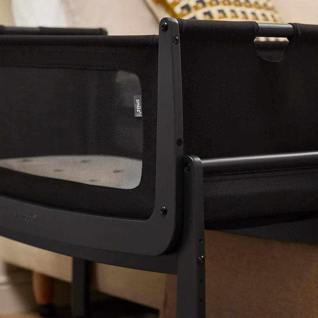 SnuzPod5 Bedside Crib - Graphite